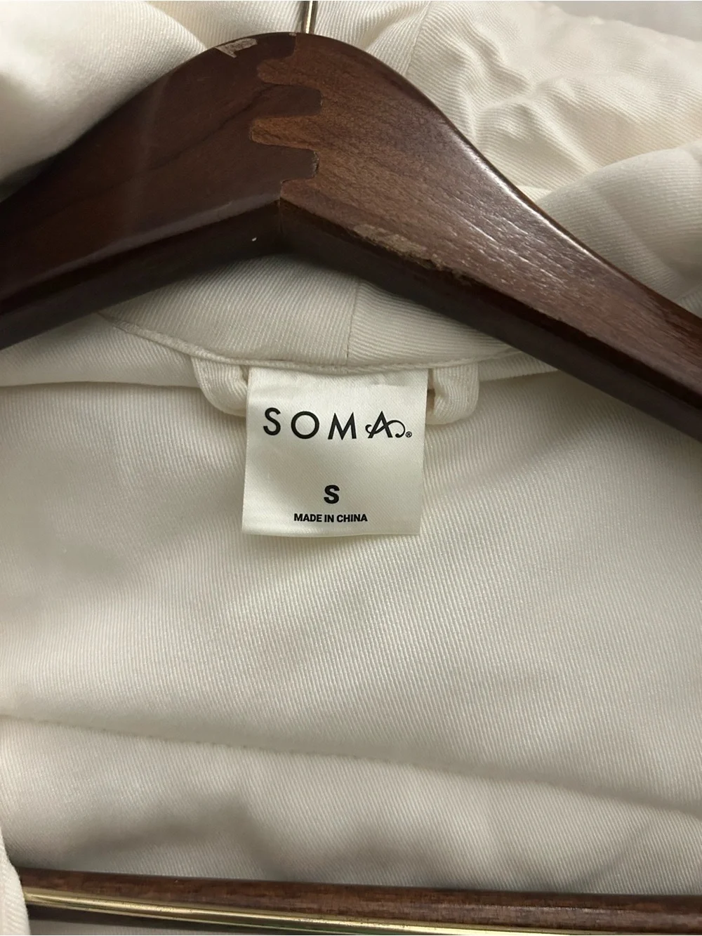 Soma Ivory Cream soft Long Puffer Robe with Belt and pockets, EUC, size small. - Picture 2 of 9